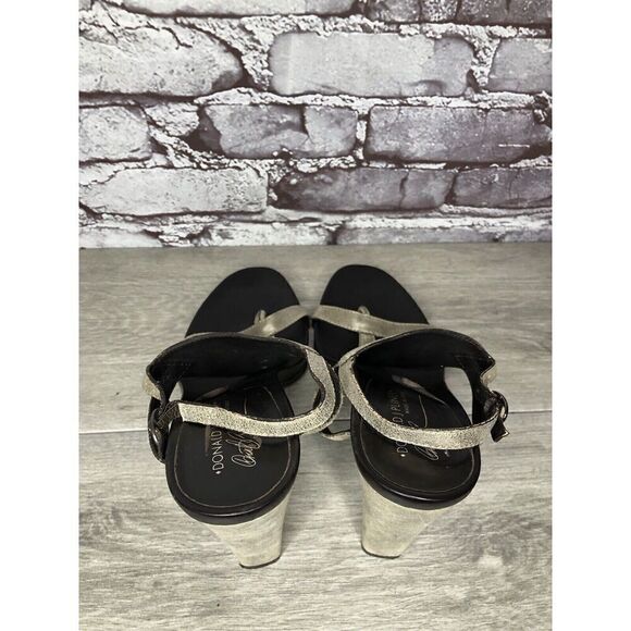 Donald J. Pliner Peggy Gray Shimmer Leather T- Strap Heels Sandals Women Sz 11M - Picture 8 of 16